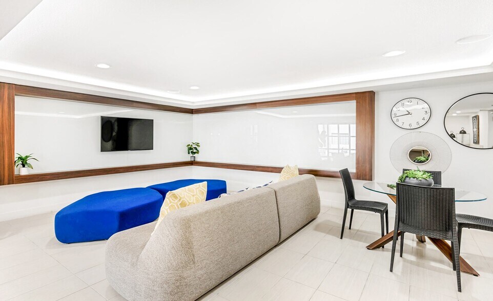 More Photos Of 353-383 Aragon Ave, Coral Gables Apartments For Lease