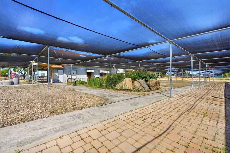 More Photos Of 1260 Buttonwillow Ave, Reedley Warehouse For Sale