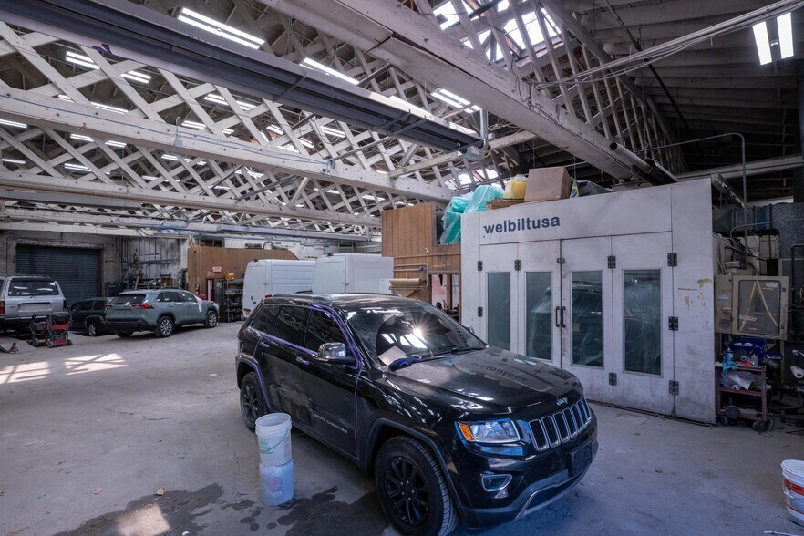 More Photos Of 615 Frelinghuysen Ave, Newark General Retail For Sale