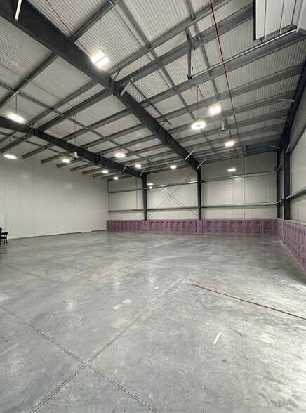 More Photos Of 22 Frontage Rd, Westerly Warehouse For Lease