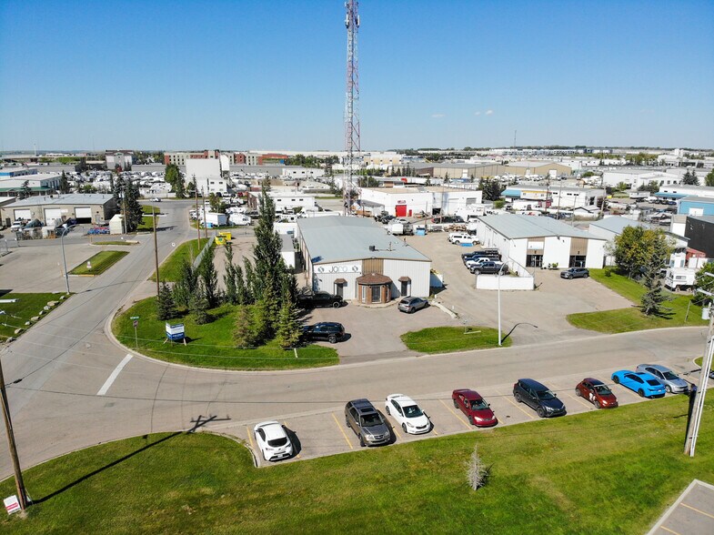 Primary Photo Of 48 East Lake Grn NE, Airdrie Manufacturing For Sale
