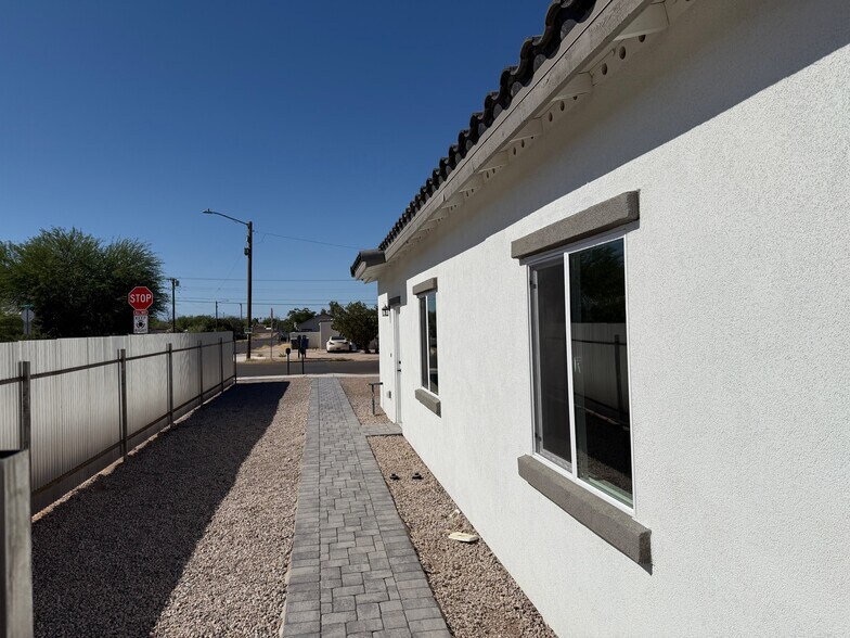 More Photos Of 3902 E Fairmount St, Tucson Apartments For Sale