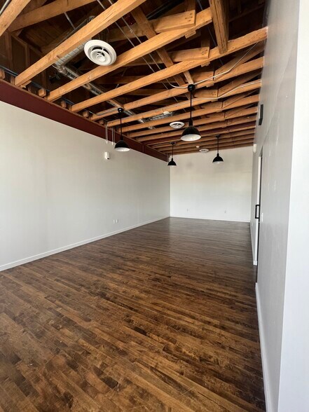 More Photos Of 5715-5717 N Figueroa St, Los Angeles Storefront For Lease