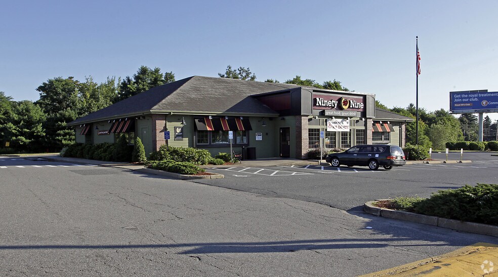 More Photos Of 50 SW Cutoff, Worcester Freestanding For Lease