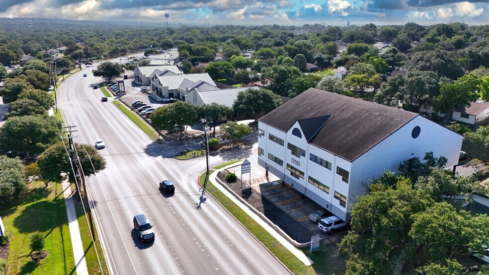 More Photos Of 12501 Judson Rd, San Antonio Medical For Sale