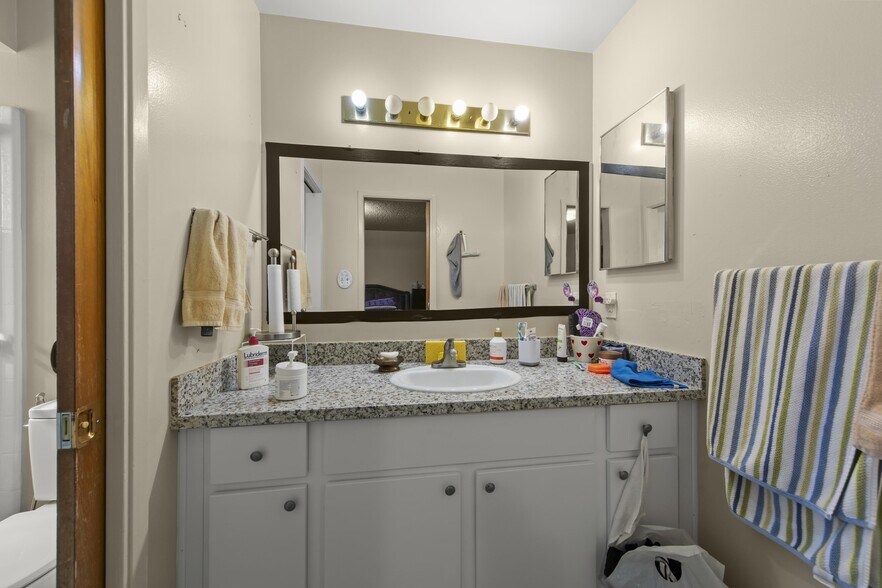 More Photos Of 857 Gallatin Dr, Santa Clara Apartments For Sale