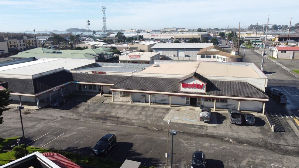 More Photos Of 1626-1628 Broadway, Eureka Freestanding For Sale