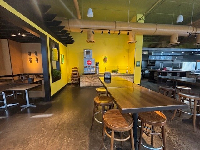 More Photos Of 125 NE 32nd St, Miami Apartments For Lease
