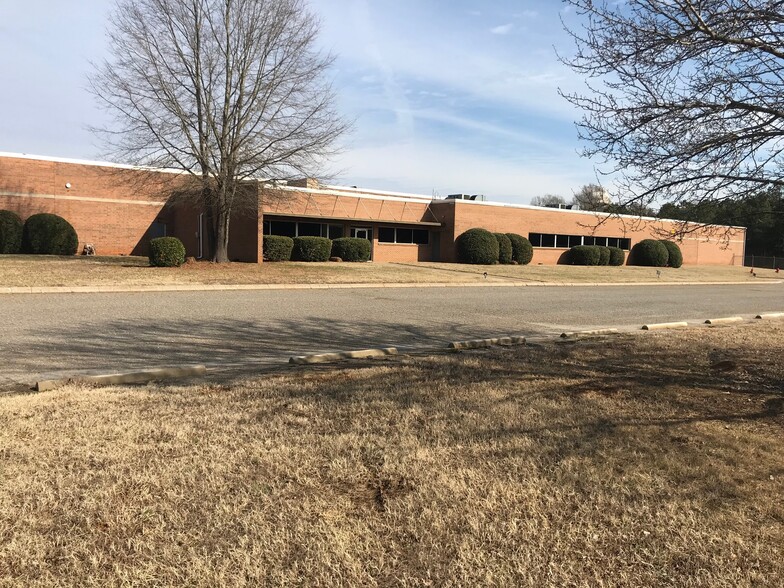 More Photos Of 192 Murdock Rd, Troutman Manufacturing For Sale