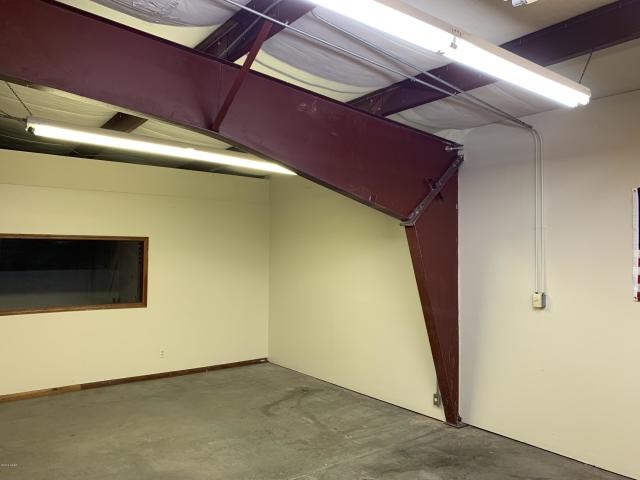 More Photos Of 600 Broadway St, Joplin Warehouse For Sale
