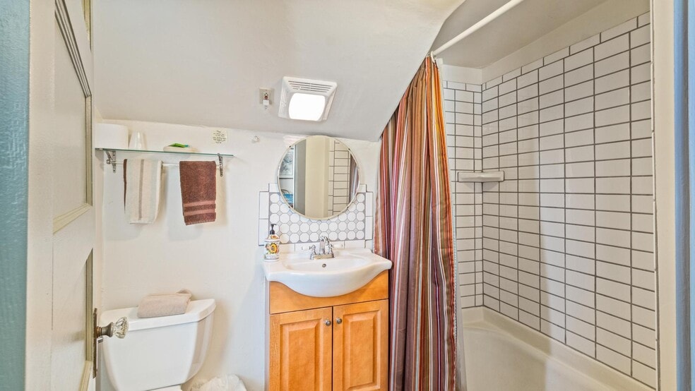 More Photos Of 295 N Main St, Glendale Hospitality For Sale