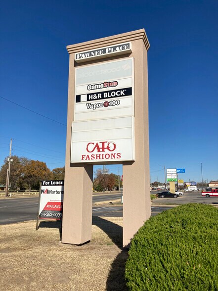 More Photos Of 2570 S Broadway, Wichita General Retail For Lease