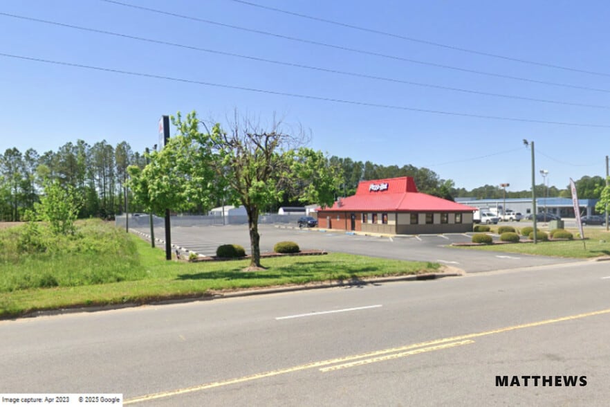 Primary Photo Of 8811 W Marlboro Rd, Farmville Fast Food For Sale