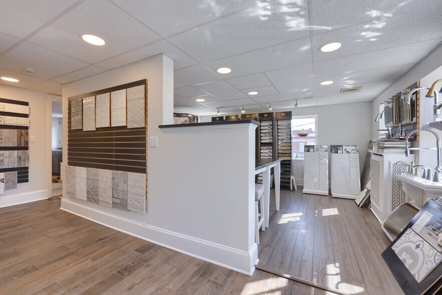 More Photos Of 2603 Lititz Pike, Lancaster General Retail For Sale