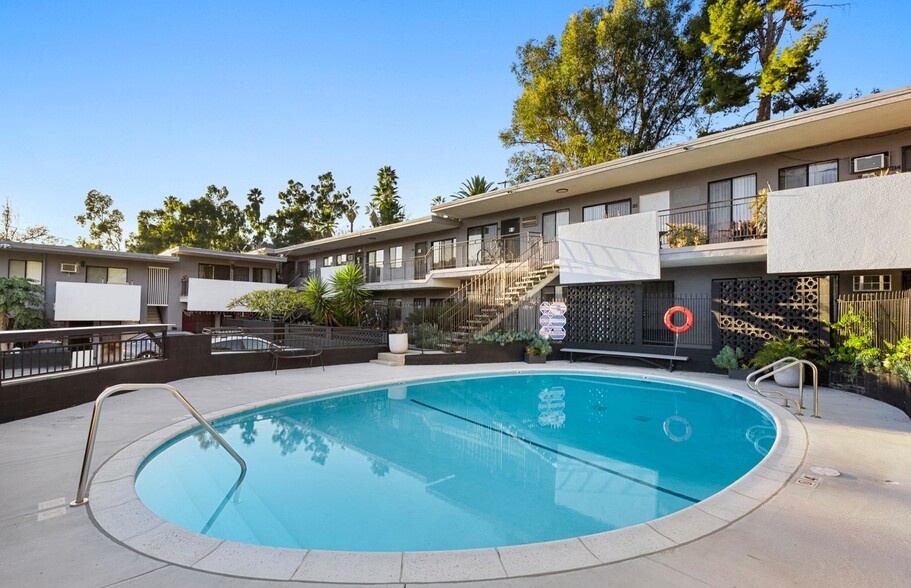 Primary Photo Of 200 S Avenue 59, Los Angeles Apartments For Sale