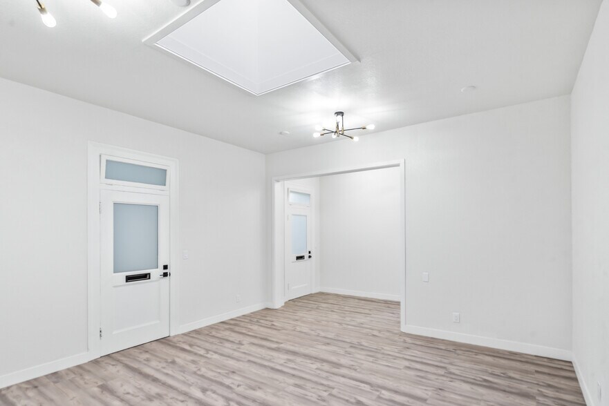 More Photos Of 2411 Santa Clara Ave, Alameda Bank For Lease