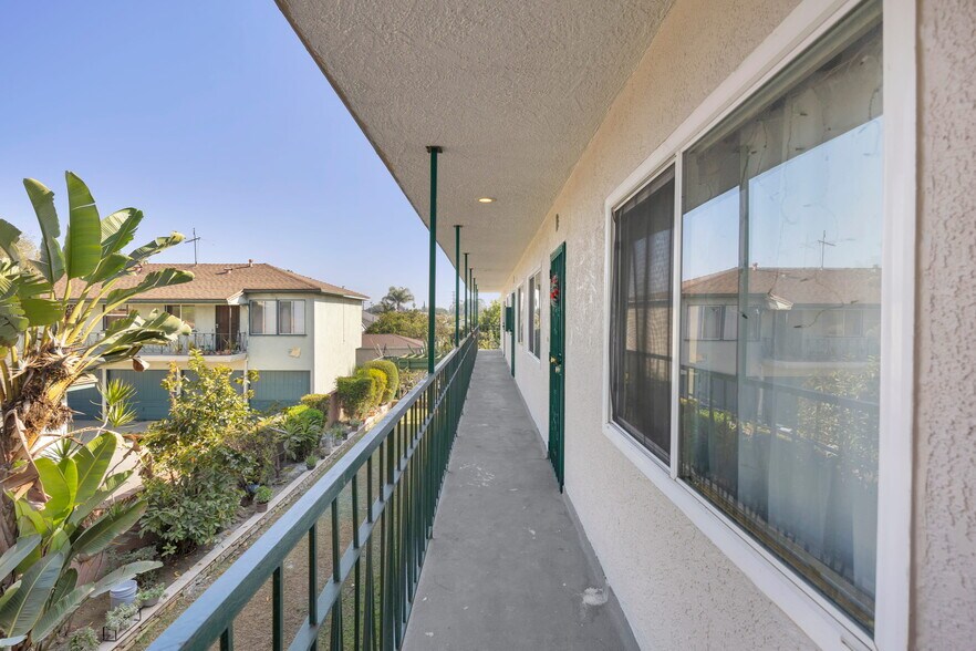 More Photos Of 7512 California Ave, Huntington Park Apartments For Sale