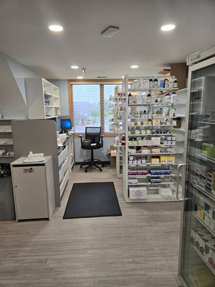 More Photos Of 690 S Trumbull St, Bay City Loft Creative Space For Sale