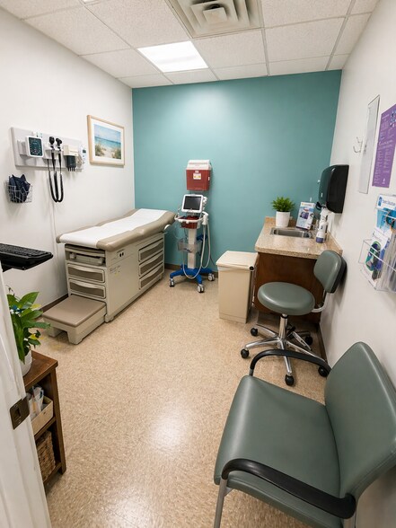More Photos Of 3896 N Federal Hwy, Lighthouse Point Medical For Lease