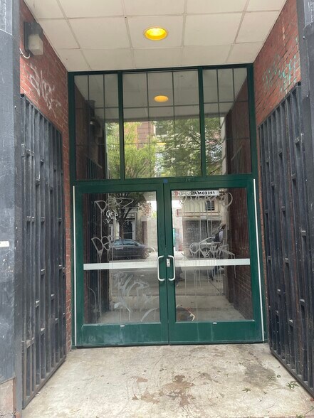 More Photos Of 1008-1010 Arch St, Philadelphia Apartments For Lease
