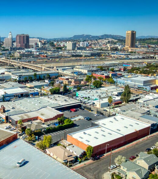 More Photos Of 130-148 S Anderson St, Los Angeles Unknown For Lease