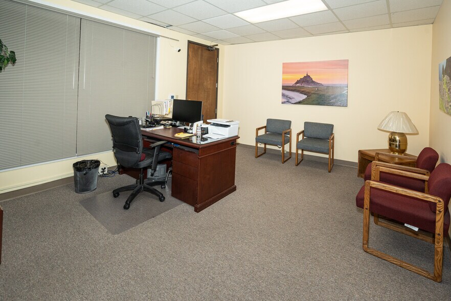 More Photos Of 24 Professional Center Pky, San Rafael Medical For Sale
