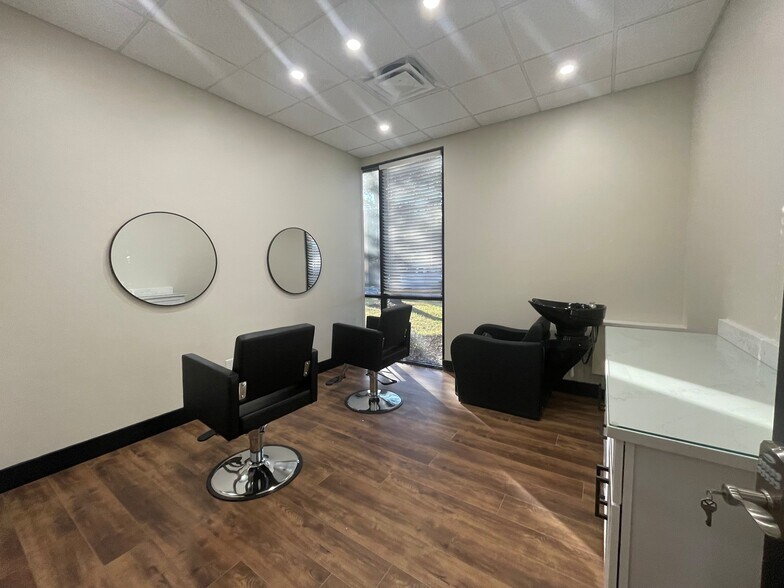 More Photos Of 8971 Daniels Center Dr, Fort Myers Medical For Lease