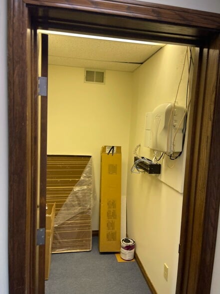 More Photos Of 600 Commerce Dr, Coraopolis Office Residential For Sale