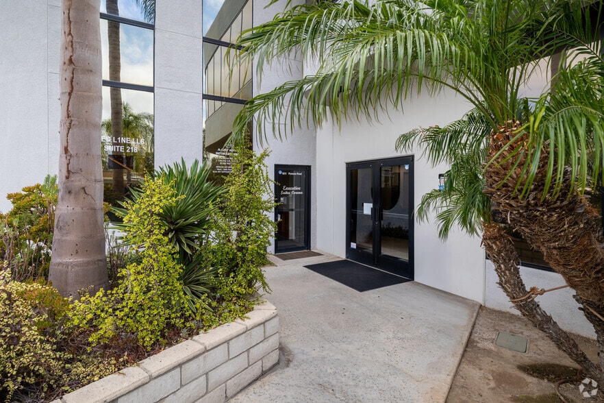 More Photos Of 1611 W Pomona Rd, Corona Unknown For Lease