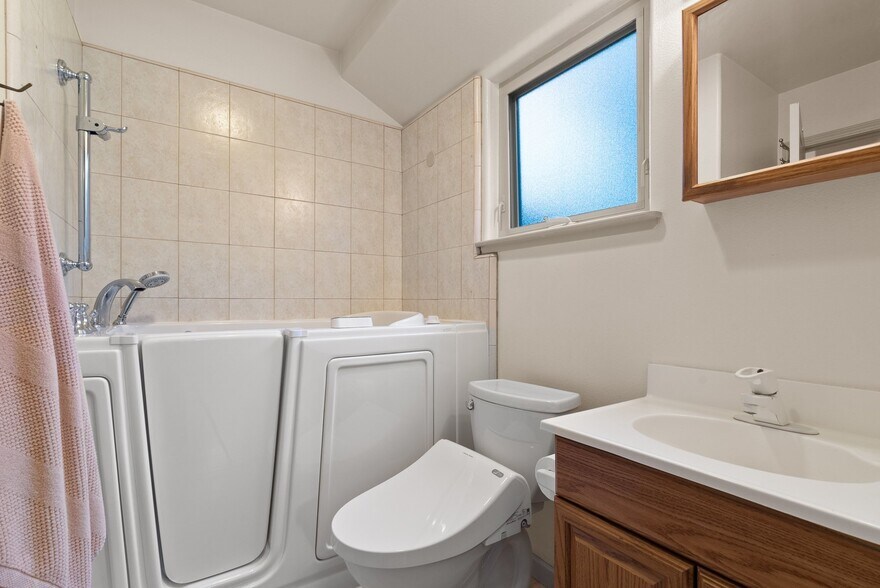 More Photos Of 518 Capitola Ave, Capitola Multifamily For Sale