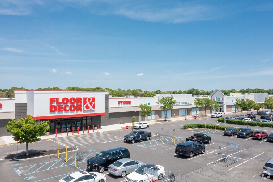 More Photos Of 5147-5151 Sunrise Hwy, Bohemia General Retail For Lease