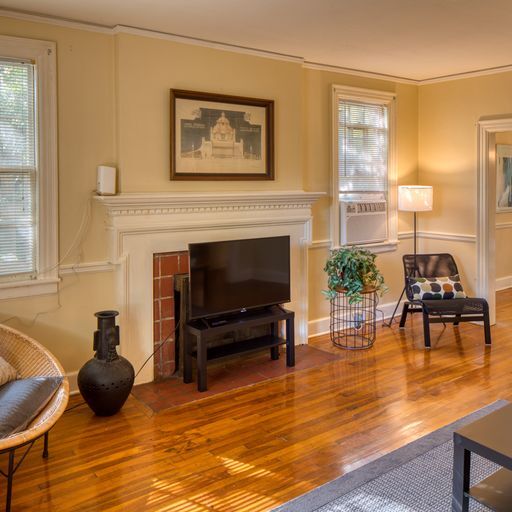 More Photos Of 221 E 56th St, Savannah Apartments For Sale