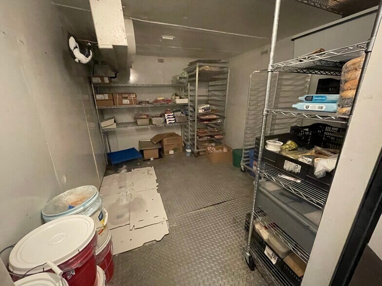 More Photos Of 14-18 Secord Dr, St Catharines Freestanding For Sale