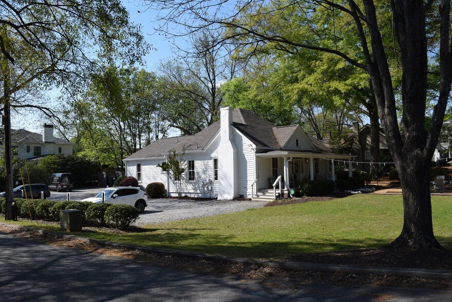 More Photos Of 1116 Canton St, Roswell Office For Sale