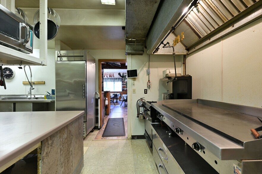 More Photos Of 23694 Clam Lake Rd, Clam Lake Restaurant For Sale