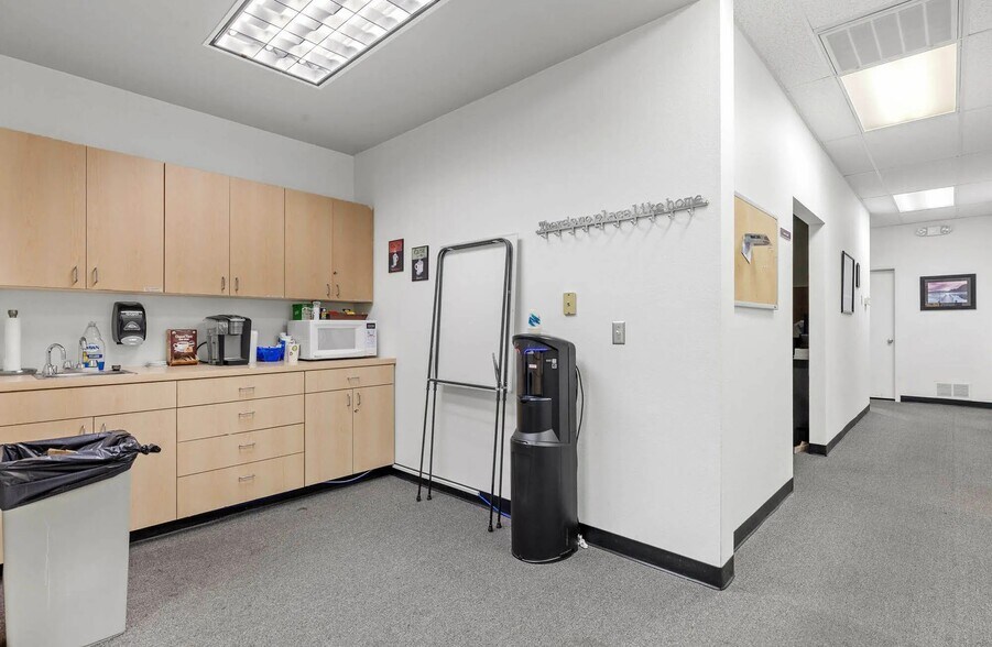 More Photos Of 1230 N Northwood Center Ct, Coeur d'Alene Office For Lease