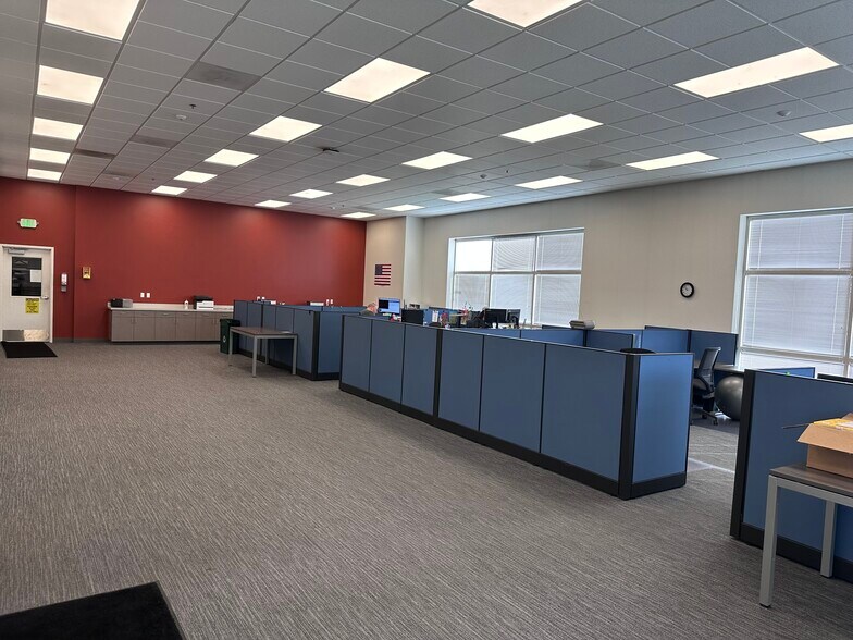 More Photos Of 223rd Ave & SE Stark St, Gresham Warehouse For Lease