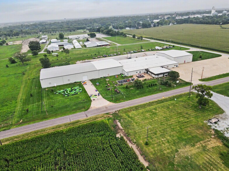 Primary Photo Of 545 N 1st St, Geneva Warehouse For Sale