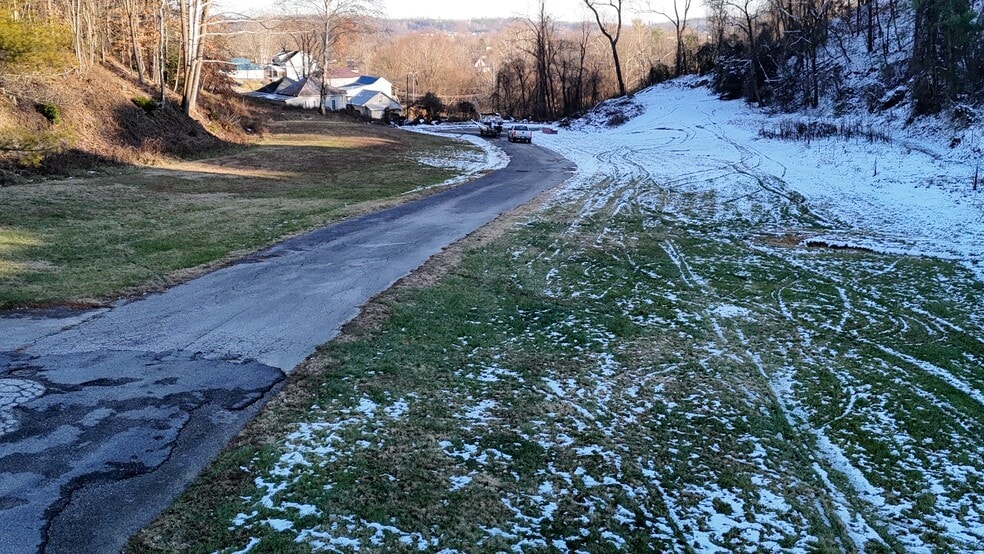 More Photos Of 751 Hunt St, Ashland Apartments For Sale