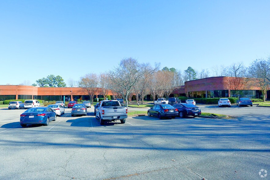 More Photos Of 303 Butler Farm Rd, Hampton Research And Development For Lease