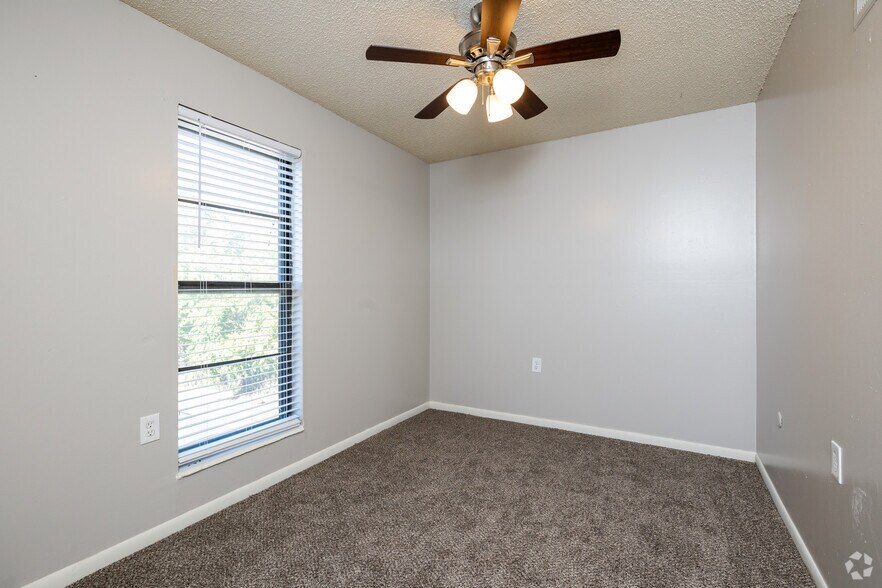More Photos Of 13900 Grandboro Ln, Grandview Apartments For Sale