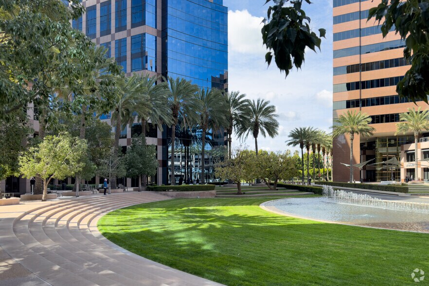 More Photos Of 2040 Main St, Irvine Unknown For Lease