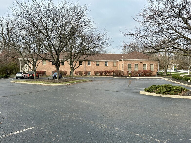 More Photos Of 4261 Morse Rd, Columbus Office For Sale