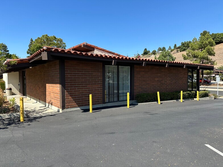 More Photos Of 811-897 Silver Spur Rd, Rolling Hills Estates Unknown For Lease