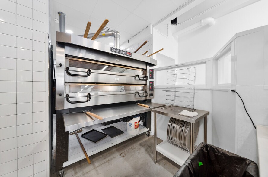 More Photos Of 1201-1223 W Flagler St, Miami Apartments For Lease