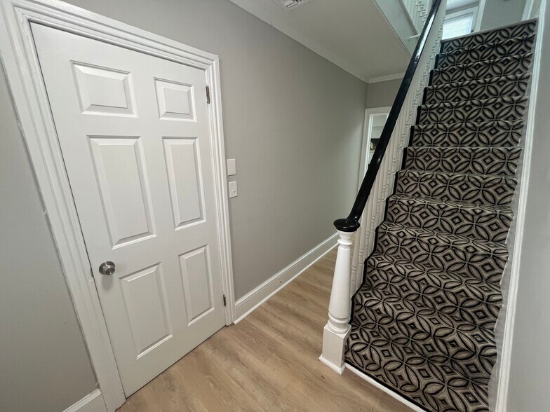 More Photos Of 571 NJ-168, Blackwood Office For Lease