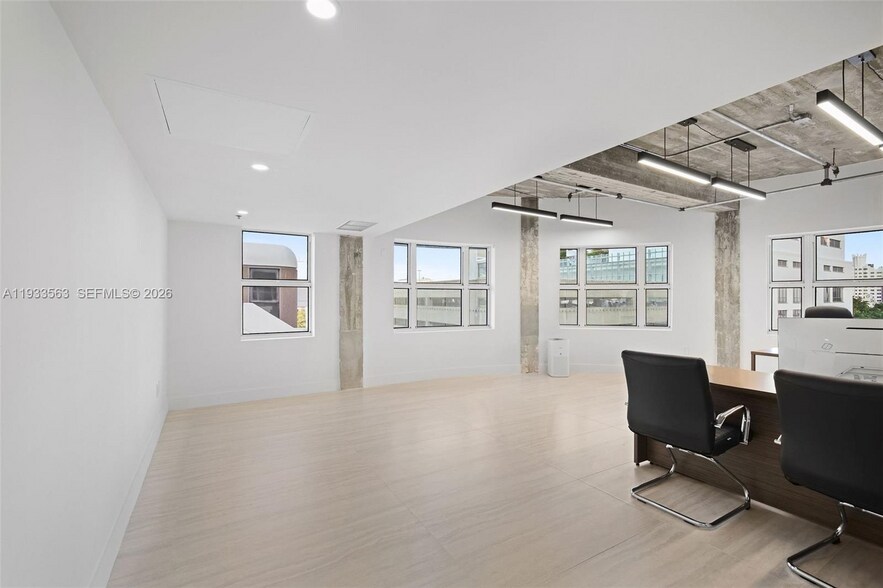 More Photos Of 605 Lincoln Rd, Miami Beach Office Residential For Sale
