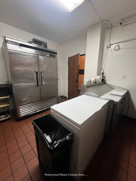 More Photos Of 200 Hill St, Jerome Hotel For Lease