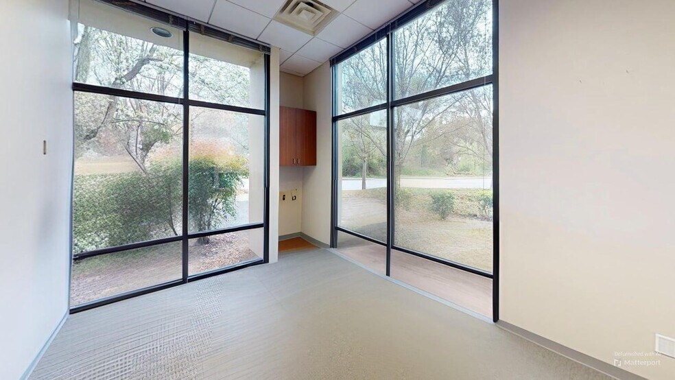 More Photos Of 105 Foss Creek Cir, Healdsburg Medical For Lease