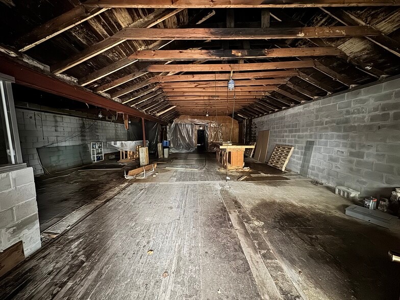 More Photos Of 28 S Main St, Cedar Springs Bar For Sale